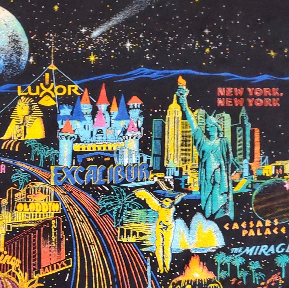 Las Vegas Scrunch Bottom t-shirt Short Sleeve- Amazing Colorful  Graphic Womans - Picture 8 of 8